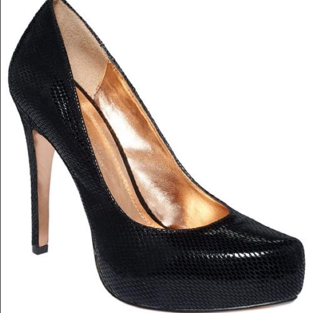 BCBG black Heels. Size 7.5 Worn Once